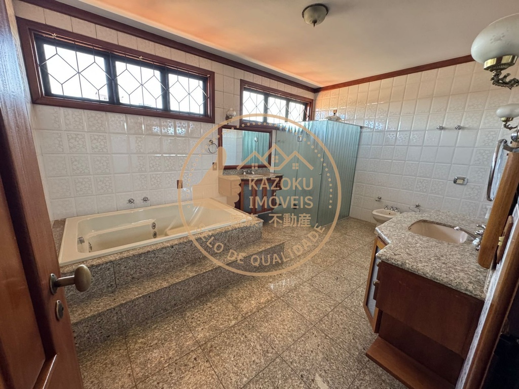 residential-/-sobrado-4-quartos-vila-flores-franca-sp